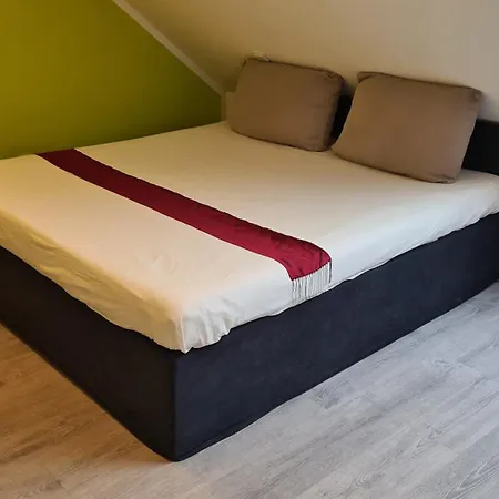 Helles In Berlin-mariendorf ベルリン